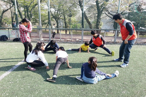 강동지역아동복지센터와 함께 풋살대회 및 외식체험